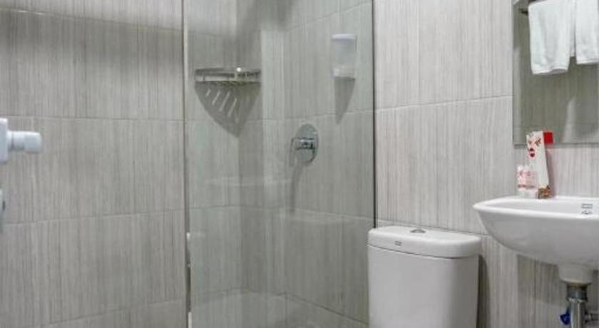Oyo 568 ラジャワリ ホームステイ パレンバン エクステリア 写真