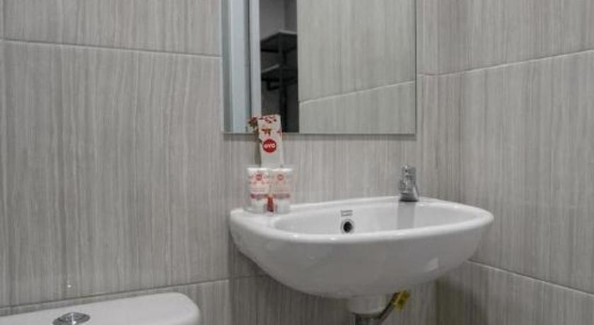 Oyo 568 ラジャワリ ホームステイ パレンバン エクステリア 写真